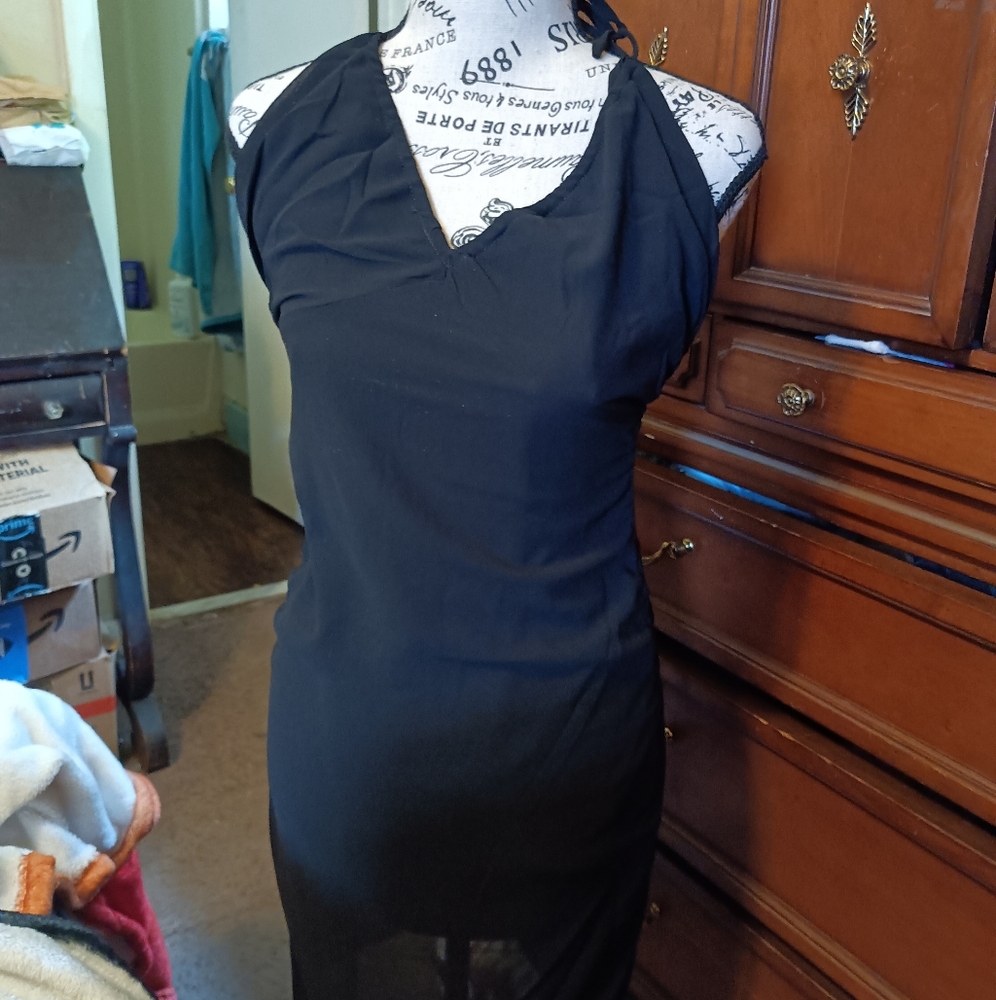 New Evlegant Black Halter Dress By Vine Tree Size S